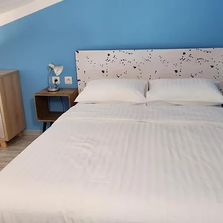 La Casa Del Arti - D'hotes Bed & Breakfast Sigean
