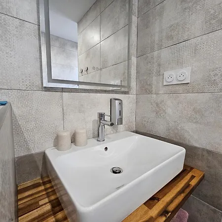 לינה וארוחת בוקר La Casa Del Arti - Chambres D'Hotes De Charme Avec Piscine Chauffee