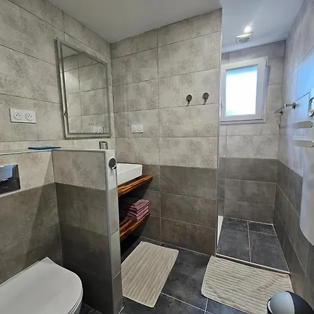 La Casa Del Arti - D'hotes Bed & Breakfast Sigean