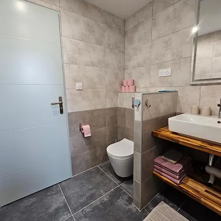 La Casa Del Arti - Hotellerie & Spa - Centre Bien-Etre Et Piscine Chauffee 4*