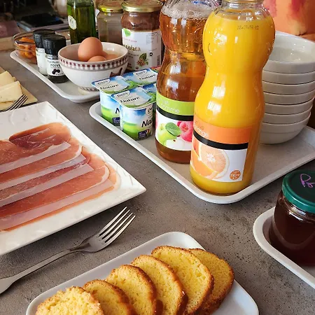 Bed & Breakfast La Casa Del Arti - D'hotes De Charme Avec Piscine Chauffee 4*