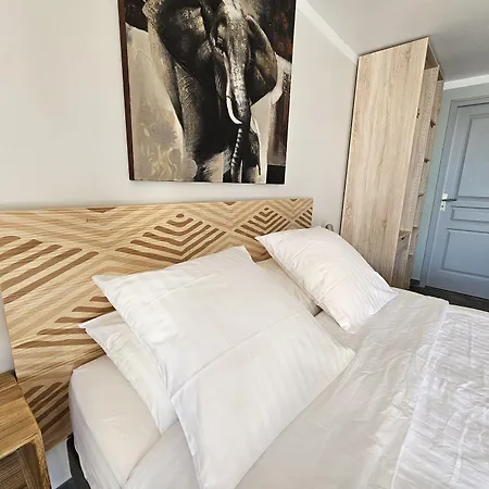 Panzió La Casa Del Arti - D'hotes De Charme Avec Piscine Chauffee 4*