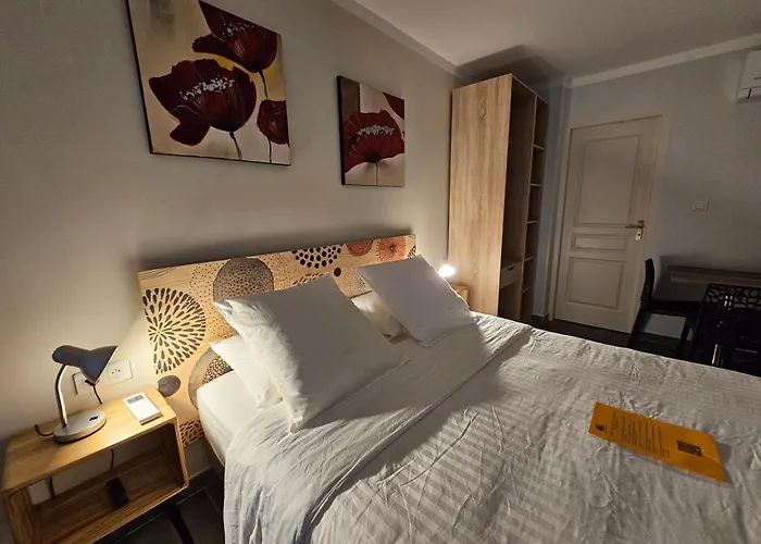 La Casa Del Arti - Hôtellerie&spa - Centre Bien-être Et Piscine Chauffée 4* Sigean