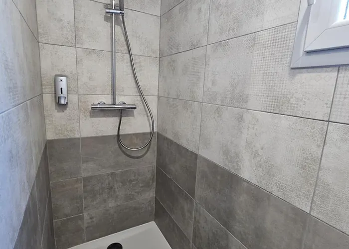 La Casa Del Arti - Hôtellerie&spa - Centre Bien-être Et Piscine Chauffée Alojamento de Acomodação e Pequeno-almoço