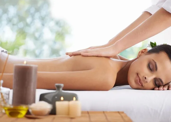La Casa Del Arti - Hôtellerie&spa - Centre Bien-être Et Piscine Chauffée Alojamento de Acomodação e Pequeno-almoço 4*
